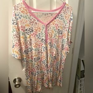 XXL little sleepies rainbow leopard sleep top